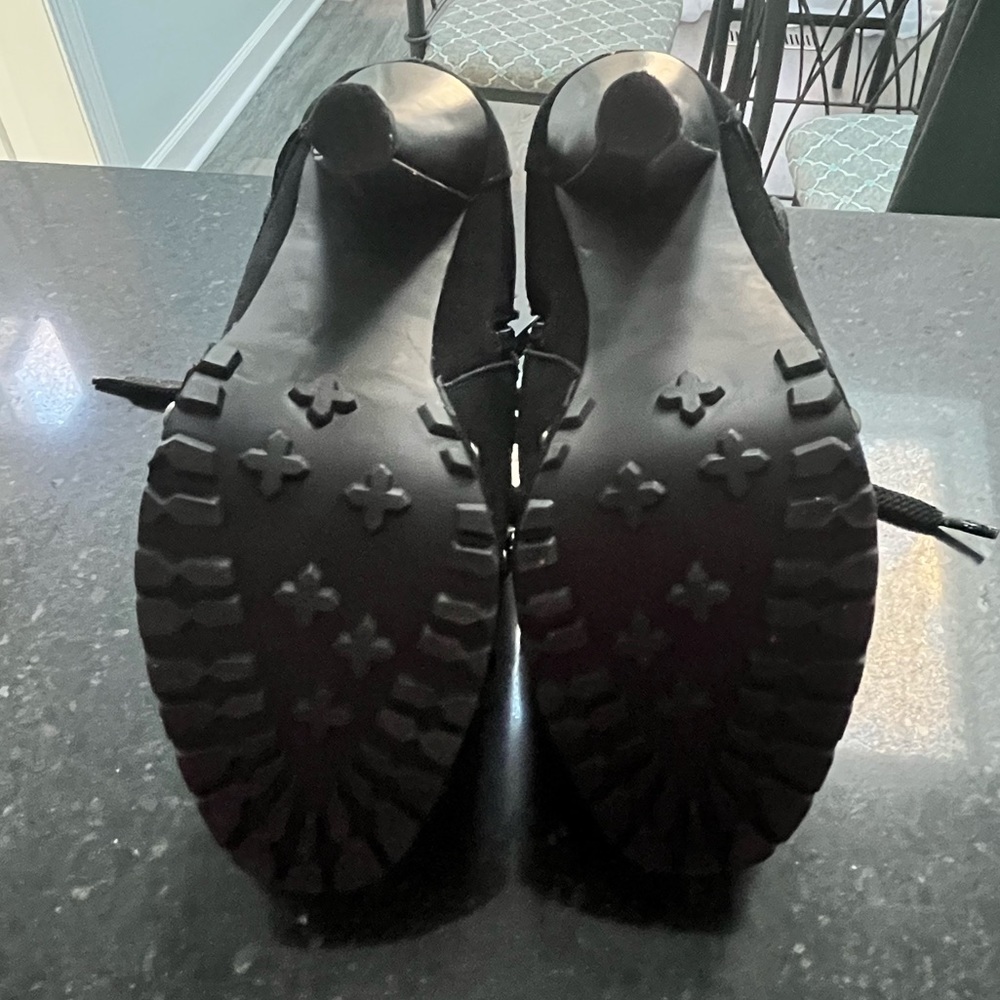 Victoria’s Secret Colin Stuart Ankle Boots sz 5 - Picture 4 of 6